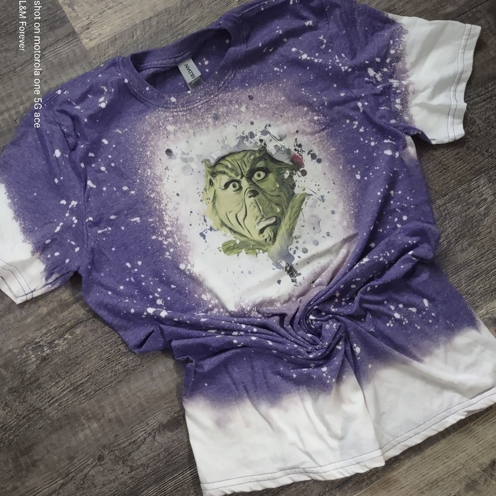 Holiday T-shirt Short Sleeve Size M